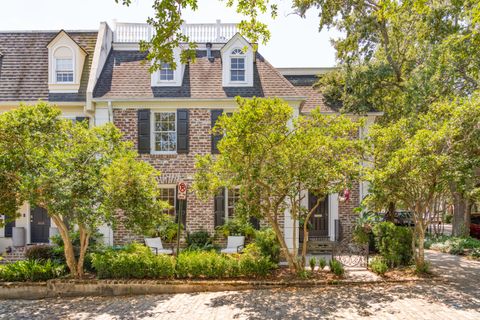 Townhouse in Charleston SC 39 N Adgers Wharf.jpg