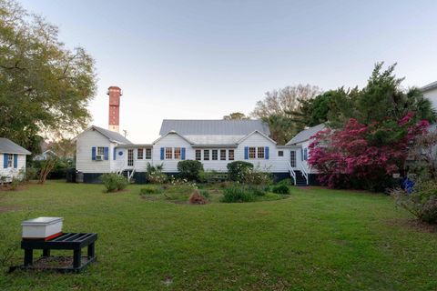 Single Family Residence in Sullivans Island SC 1808 Ion Avenue 36.jpg