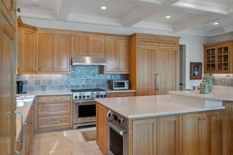 Single Family Residence in Kiawah Island SC 200 Belted Kingfisher Road 21.jpg