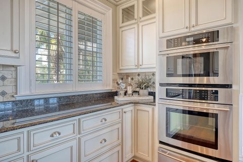 Single Family Residence in Sullivans Island SC 3030 Marshall Boulevard 14.jpg