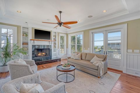 Single Family Residence in Sullivans Island SC 3030 Marshall Boulevard 5.jpg