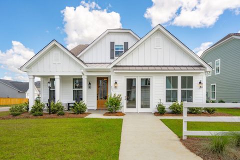 Single Family Residence in Summerville SC 725 Maynard Lane.jpg