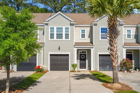 Townhouse in North Charleston SC 2505 Stadium Drive.jpg