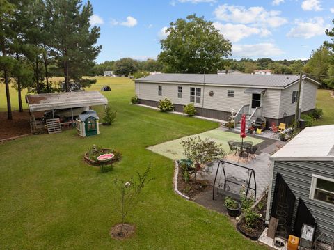 Manufactured Home in Cope SC 138 Winewood Drive 14.jpg