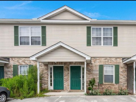 Townhouse in Goose Creek SC 148 Pine Shadow Drive.jpg
