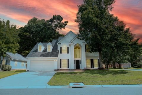 Single Family Residence in Summerville SC 407 Thomaston Avenue.jpg
