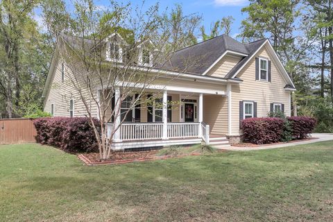 Single Family Residence in North Charleston SC 8618 Mcchune Court.jpg