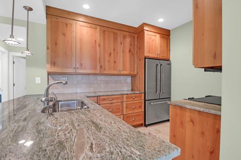 Condominium in Kiawah Island SC 4901 Green Dolphin Way 15.jpg