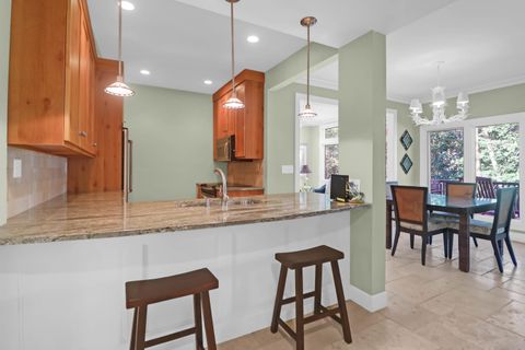Condominium in Kiawah Island SC 4901 Green Dolphin Way 17.jpg