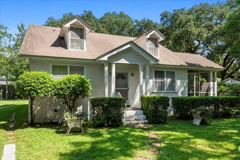 Single Family Residence in Charleston SC 2028 Coker Avenue.jpg