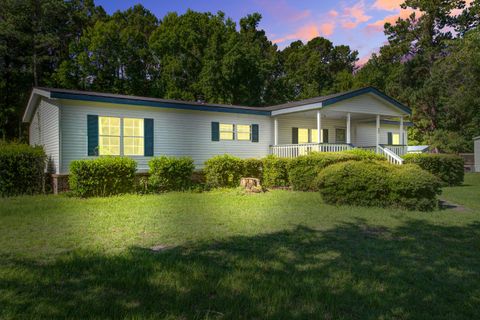 Manufactured Home in Bonneau SC 663 Barn Road.jpg
