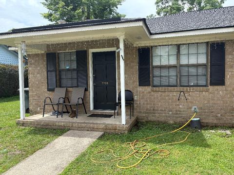  in North Charleston SC 7709 Suzanne Drive.jpg