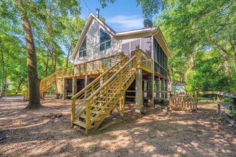 Single Family Residence in Wadmalaw Island SC 2468 Marina Road.jpg