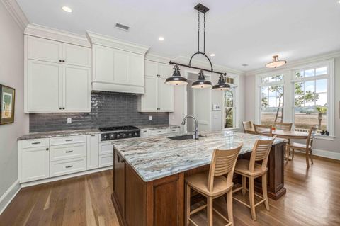 Single Family Residence in Kiawah Island SC 4 Falcon Point Road 14.jpg