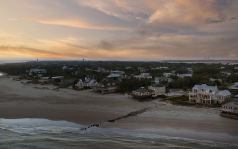 Single Family Residence in Sullivans Island SC 3001 Marshall Boulevard 3.jpg