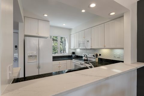 Condominium in Kiawah Island SC 4388 Sea Forest Drive 7.jpg