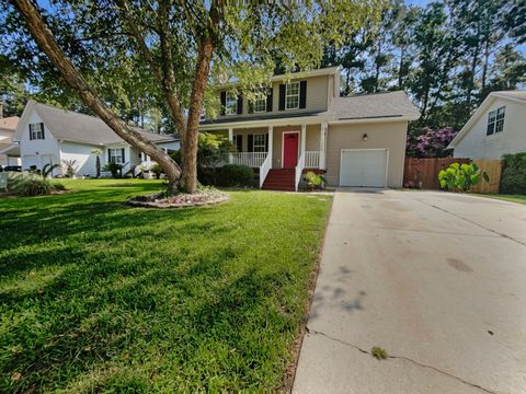 Single Family Residence in Summerville SC 120 Apache Drive.jpg