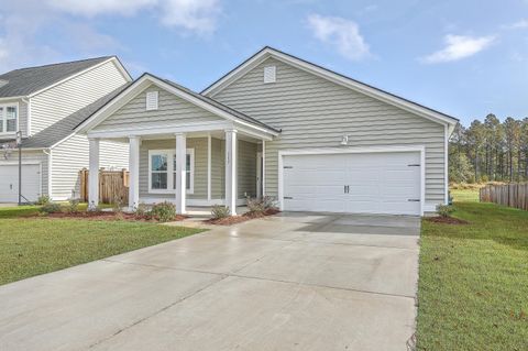 Single Family Residence in Summerville SC 117 Oyster Tide Avenue 2.jpg