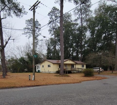 Single Family Residence in Bamberg SC 207 Smoak Street.jpg