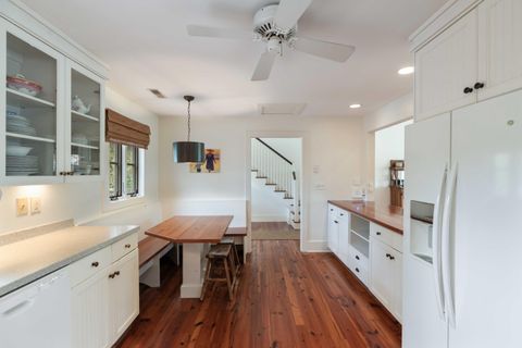Single Family Residence in Sullivans Island SC 1651 Atlantic Avenue 10.jpg