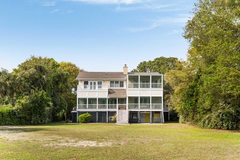 Single Family Residence in Sullivans Island SC 1651 Atlantic Avenue 1.jpg