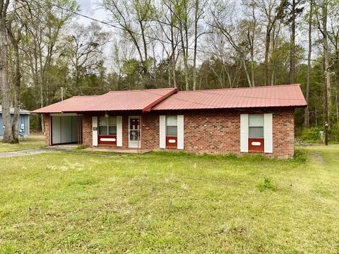 Single Family Residence in Fairfax SC 1806 South Charleston Avenue.jpg