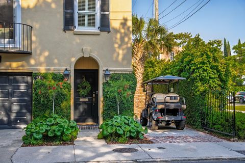 Townhouse in Charleston SC 24 Archdale Street.jpg