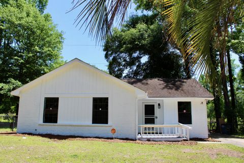 Single Family Residence in North Charleston SC 7774 Ginger Lane.jpg