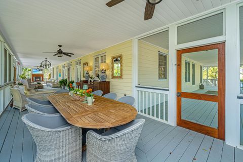 Single Family Residence in Sullivans Island SC 2629 Goldbug Avenue 16.jpg