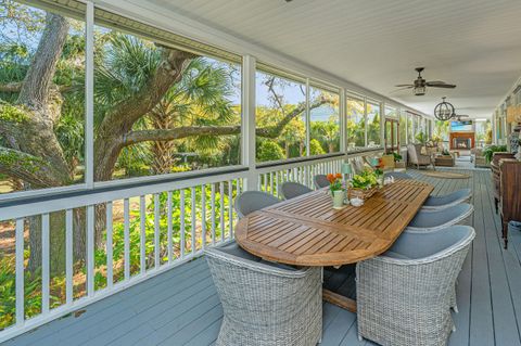 Single Family Residence in Sullivans Island SC 2629 Goldbug Avenue 15.jpg