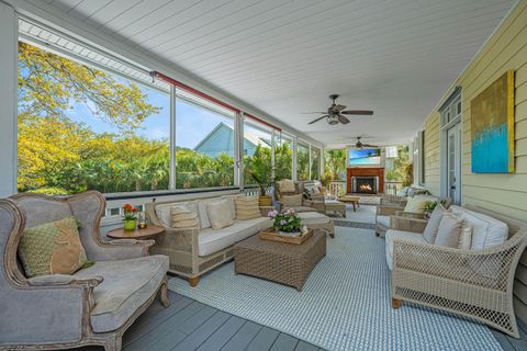 Single Family Residence in Sullivans Island SC 2629 Goldbug Avenue 9.jpg