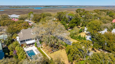 Single Family Residence in Sullivans Island SC 2629 Goldbug Avenue 111.jpg