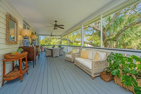 Single Family Residence in Sullivans Island SC 2629 Goldbug Avenue 13.jpg