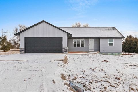 Single Family Residence in OSHKOSH WI 5099 TAMARACK Trail.jpg