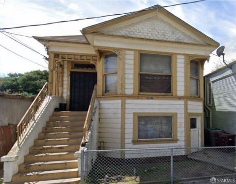 Single Family Residence in Oakland CA 1669 13th Street.jpg