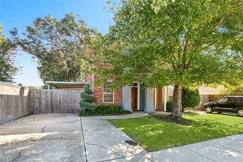 Townhouse in Metairie LA 609 CLEARY Avenue.jpg