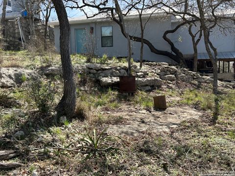 Single Family Residence in Mico TX 198 Private Road 2622 11.jpg