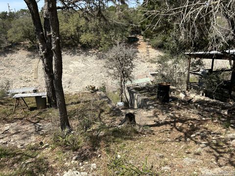 Single Family Residence in Mico TX 198 Private Road 2622 13.jpg