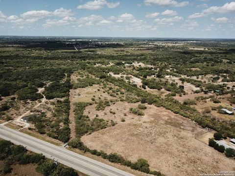 Farm in Beeville TX 000 Along Rr Row.jpg