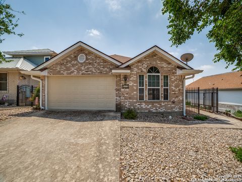 Single Family Residence in Kerrville TX 121 Mesa Del Sol.jpg