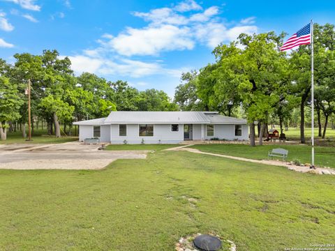 Single Family Residence in Medina TX 1010 FM 337 East.jpg