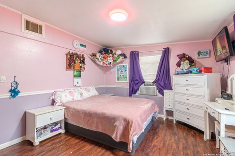 Single Family Residence in Medina TX 143 & 147 Linney Dr 24.jpg