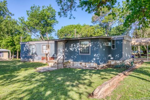 Single Family Residence in Medina TX 143 & 147 Linney Dr 26.jpg