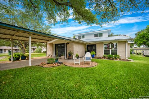 Single Family Residence in Mathis TX 24937 County Road 350.jpg