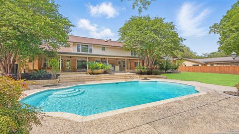 Single Family Residence in Castle Hills TX 116 Riviera Dr.jpg