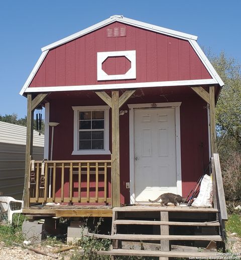  in Hondo TX 388 Cr 243.jpg