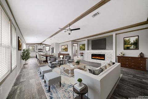 Manufactured Home in Hondo TX 385 Private Road 4658.jpg