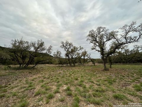  in Mico TX 863 Private Road 1742.jpg