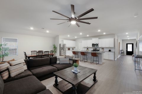Single Family Residence in San Antonio TX 947 Hyperion Ln.jpg