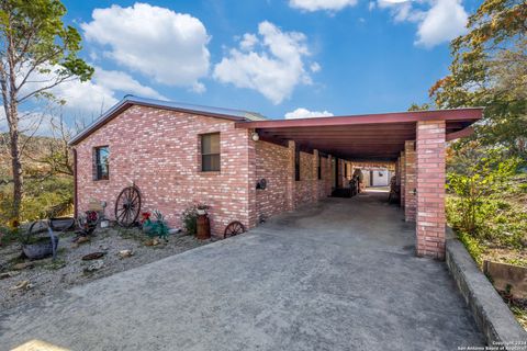 Manufactured Home in Medina TX 1560 Coalkiln Rd.jpg